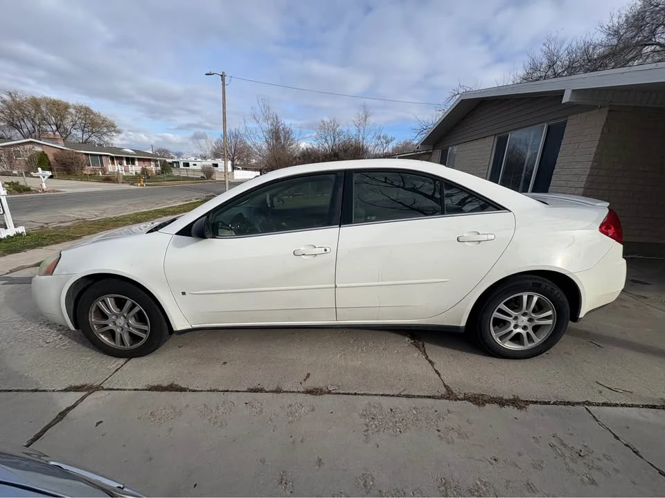 2006 Pontiac G6 - Image 2 of 9