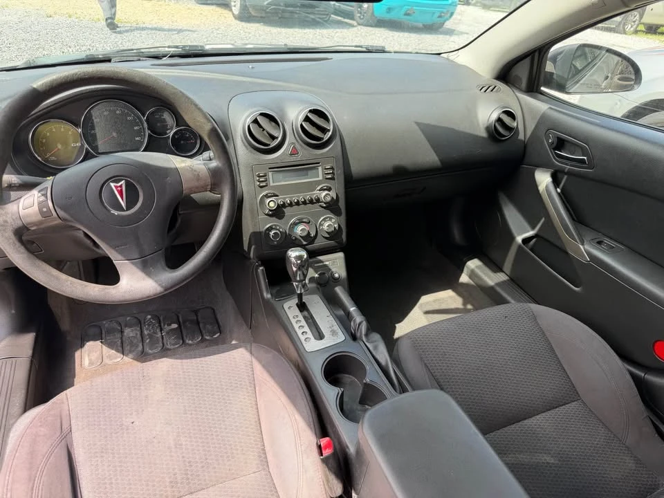 2006 Pontiac G6 - Image 10 of 14