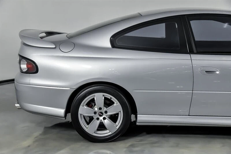 2006 Pontiac GTO 4th Gen - Image 12 of 21