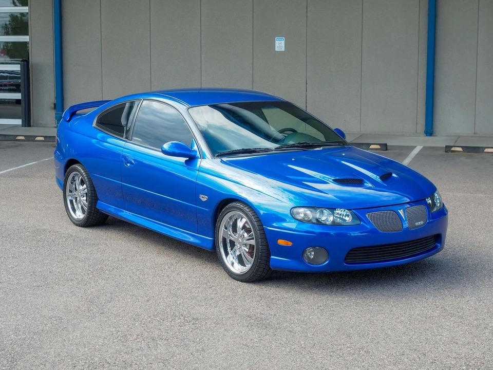 2006 Pontiac GTO 4th Gen - Image 2 of 31