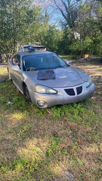 2006 Pontiac GTO 4th Gen - Image 2 of 2