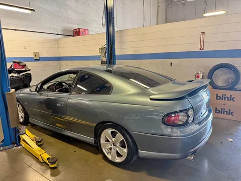 2006 Pontiac GTO Coupe 2D