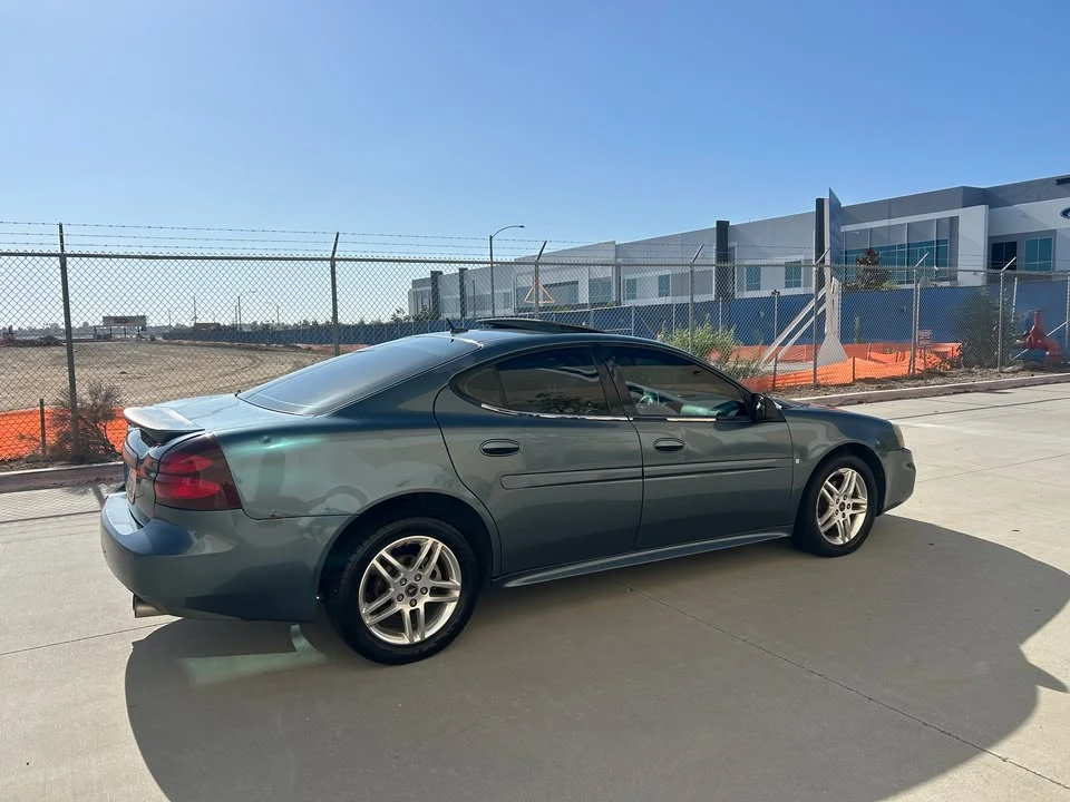2006 Pontiac Grand Prix 3rd+ Gen - Image 3 of 7