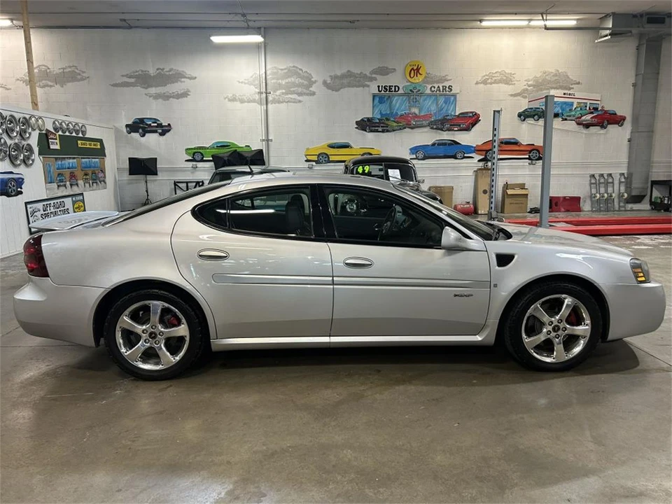 2006 Pontiac Grand Prix 3rd+ Gen - Image 4 of 31