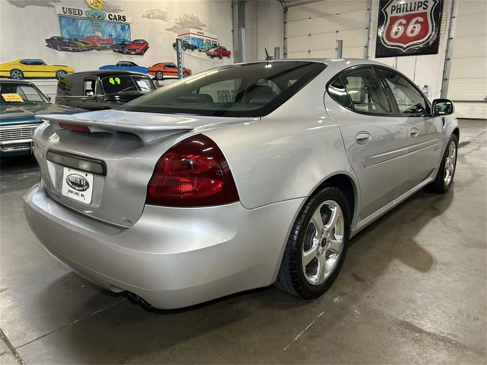 2006 Pontiac Grand Prix 3rd+ Gen - Image 5 of 31