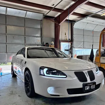 2006 Pontiac Grand Prix GXP Sedan 4D