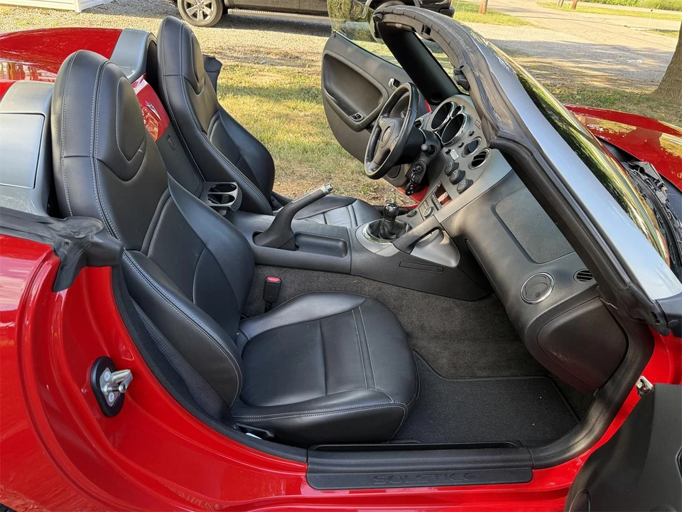 2006 Pontiac Solstice - Image 14 of 31