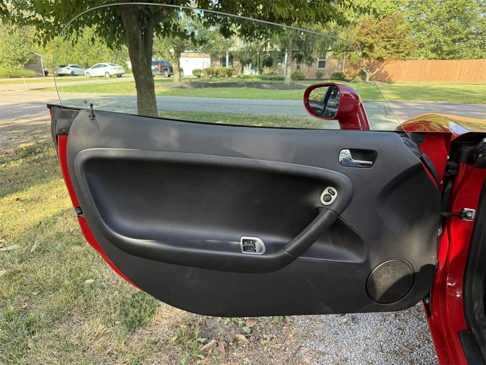 2006 Pontiac Solstice - Image 26 of 31