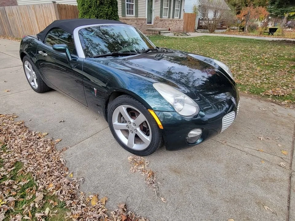 2006 Pontiac Solstice - Image 2 of 8