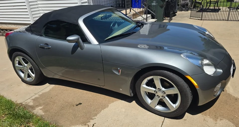 2006 Pontiac Solstice - Image 3 of 11