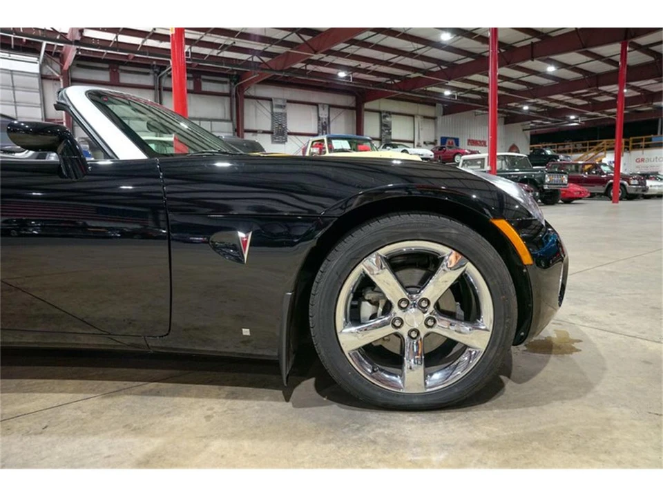 2006 Pontiac Solstice - Image 11 of 31