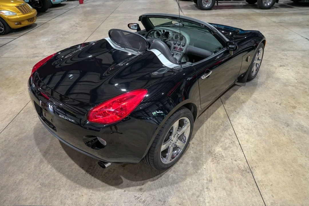 2006 Pontiac Solstice - Image 10 of 31