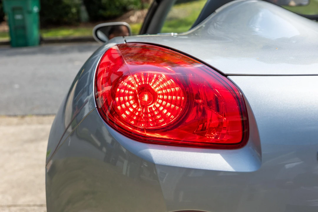2006 Pontiac Solstice - Image 29 of 31