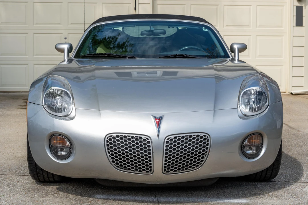 2006 Pontiac Solstice - Image 2 of 31