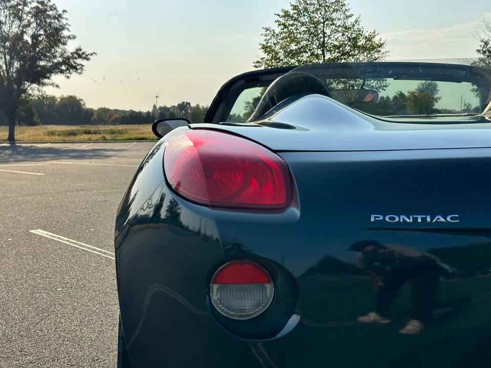 2006 Pontiac Solstice - Image 28 of 31