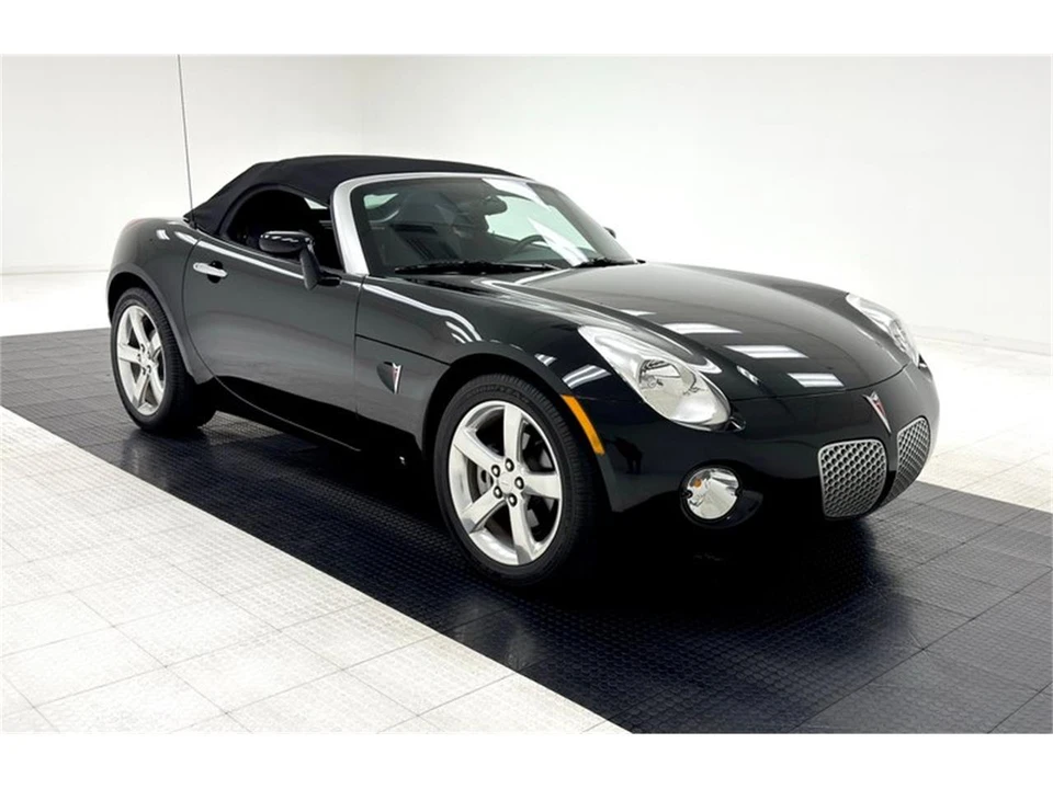 2006 Pontiac Solstice - Image 10 of 31