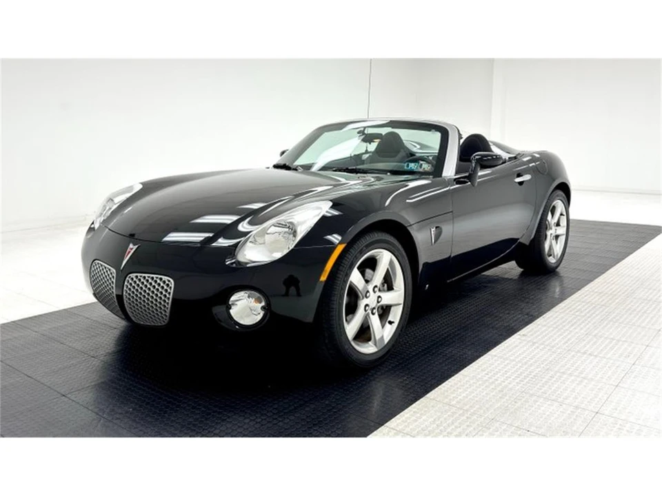 2006 Pontiac Solstice - Image 2 of 31