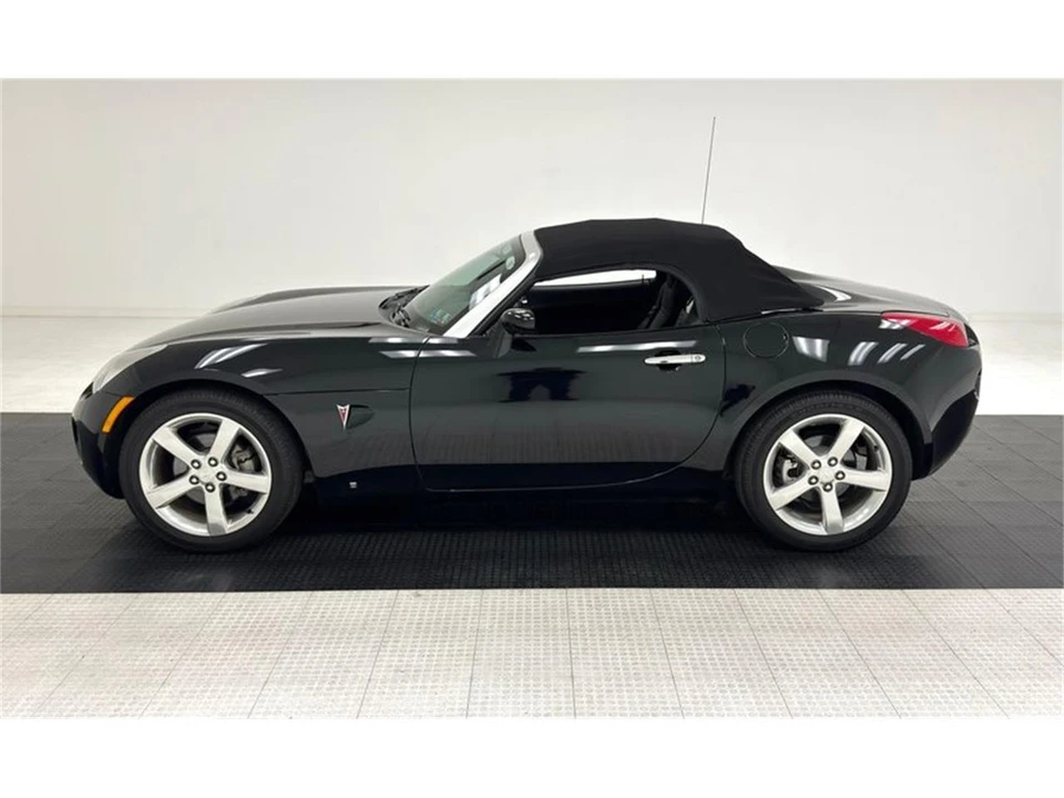 2006 Pontiac Solstice - Image 3 of 31