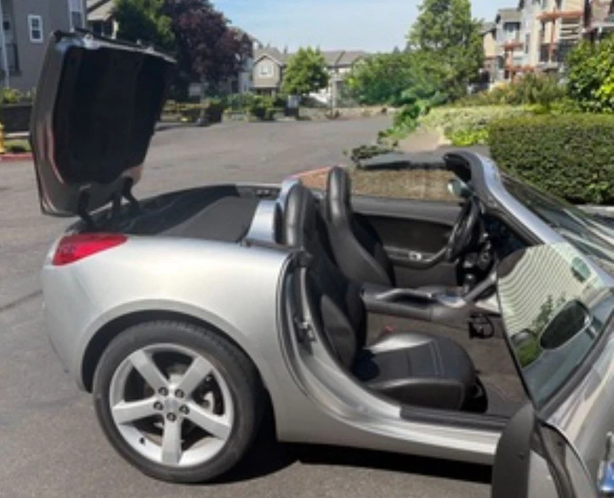 2006 Pontiac Solstice - Image 11 of 17