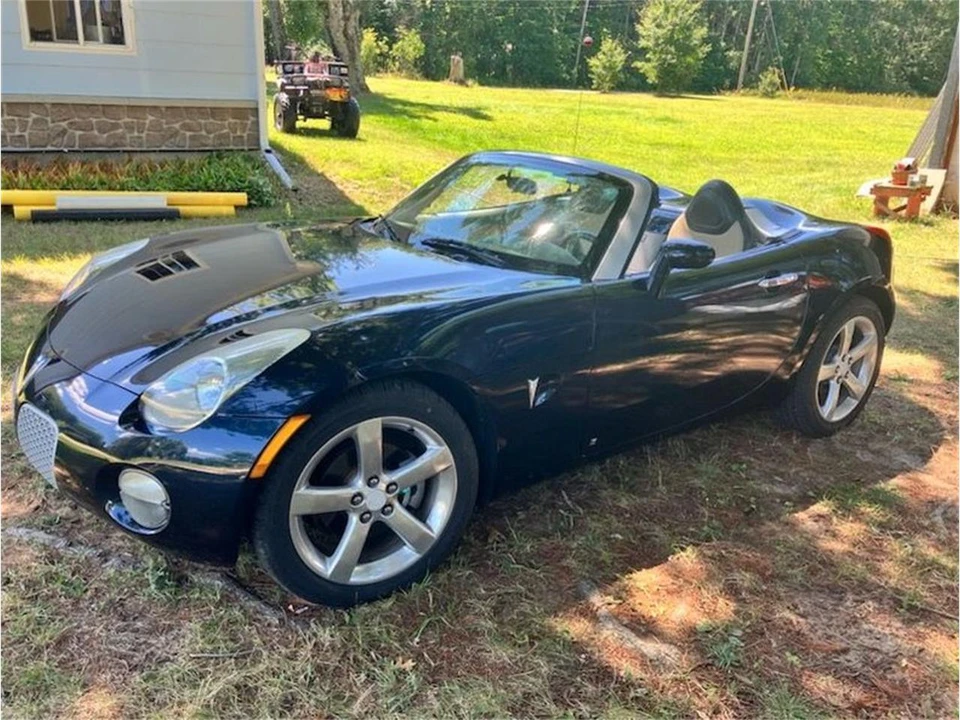2006 Pontiac Solstice - Image 2 of 15