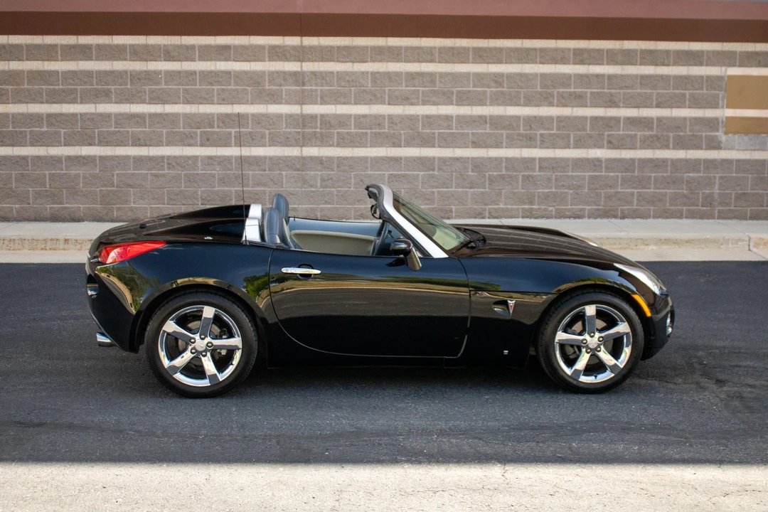 2006 Pontiac Solstice - Image 14 of 31