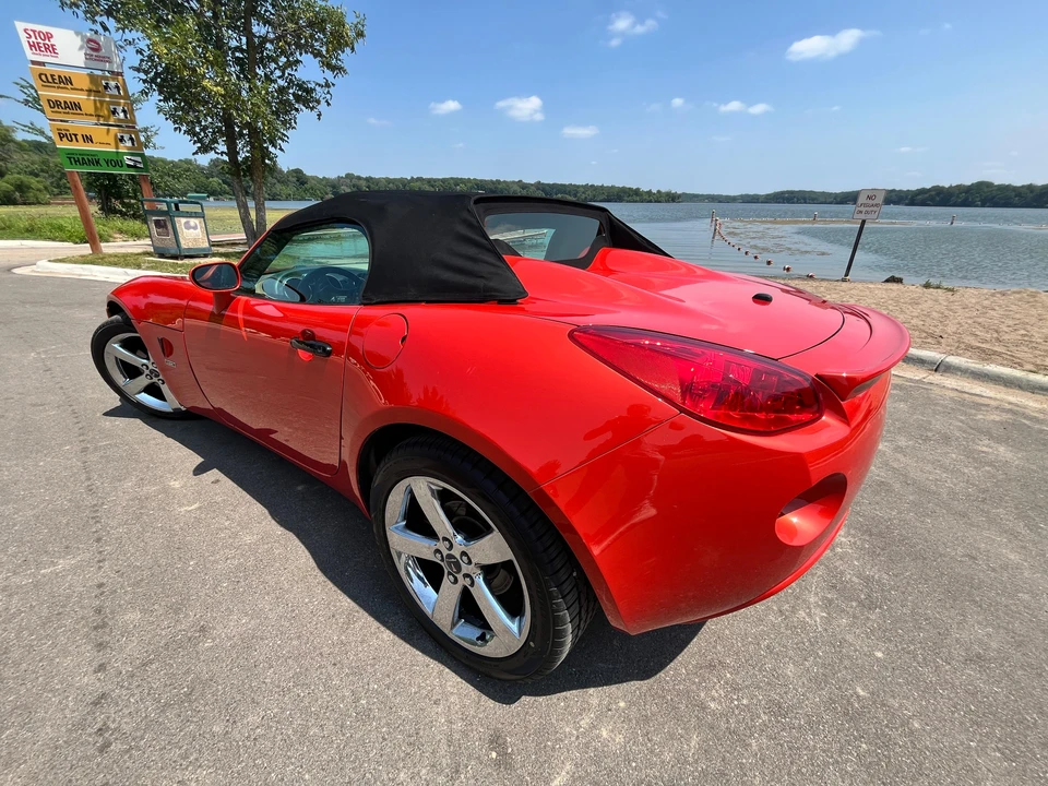 2006 Pontiac Solstice - Image 23 of 31