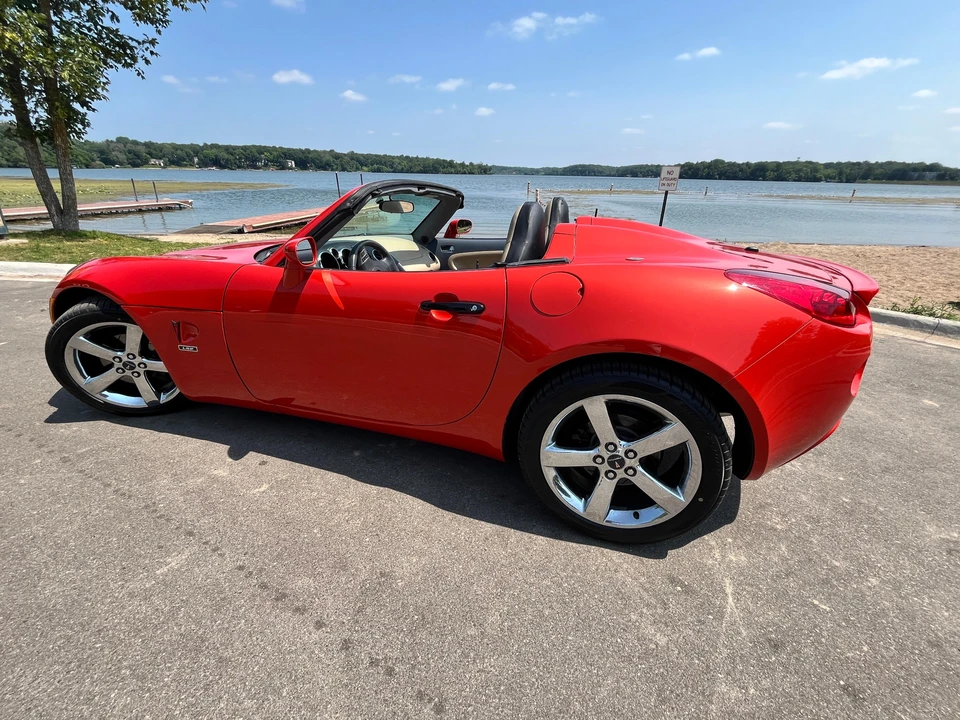 2006 Pontiac Solstice - Image 10 of 31