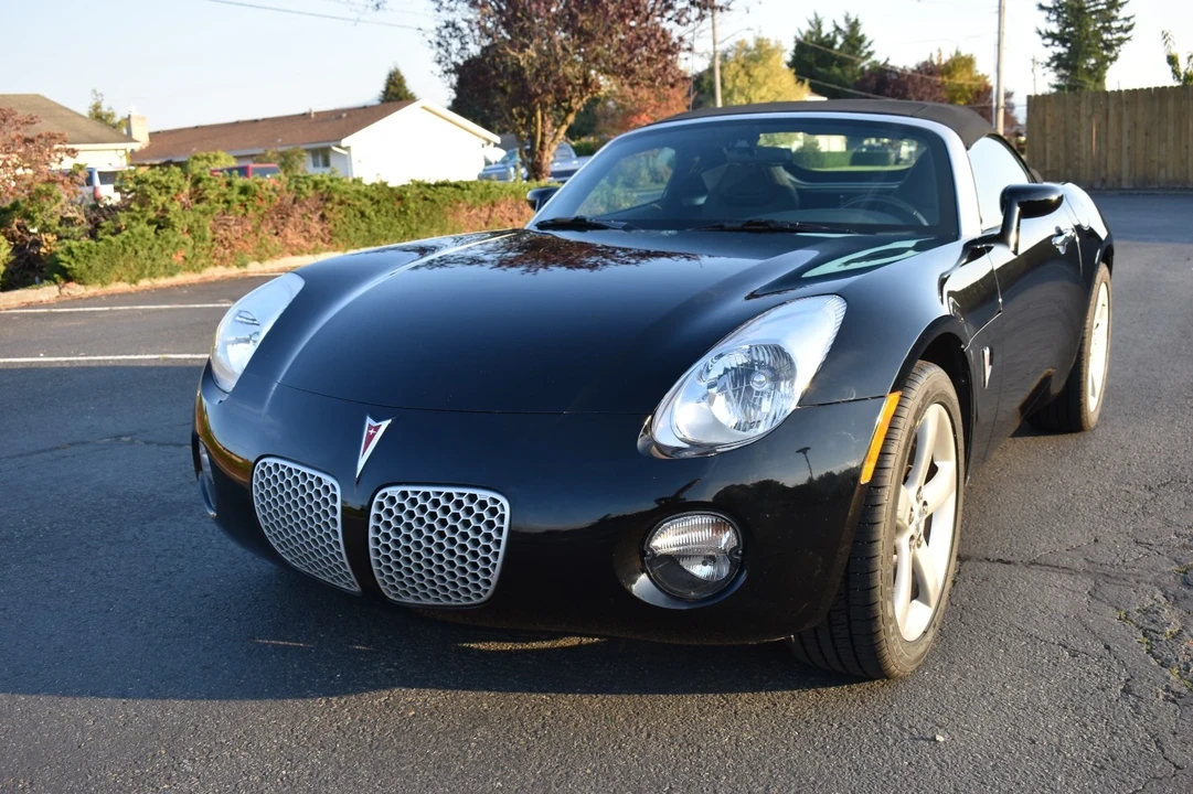 2006 Pontiac Solstice - Image 2 of 21