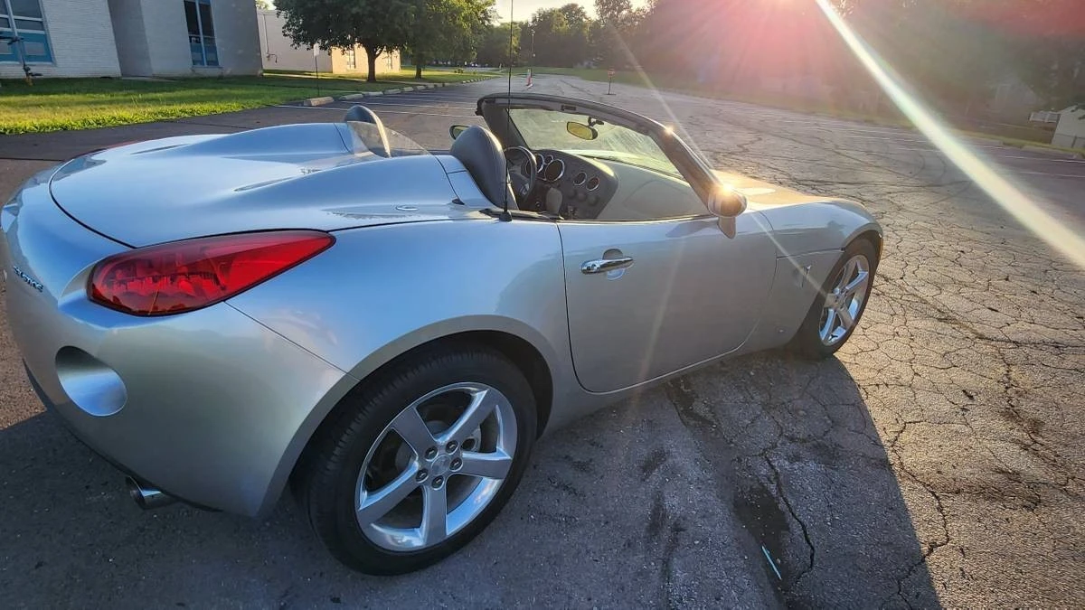 2006 Pontiac Solstice - Image 14 of 21