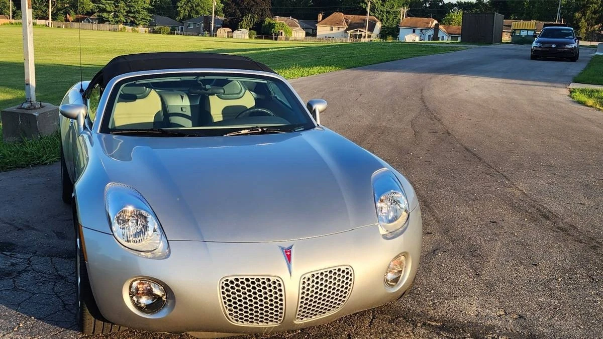 2006 Pontiac Solstice - Image 3 of 21