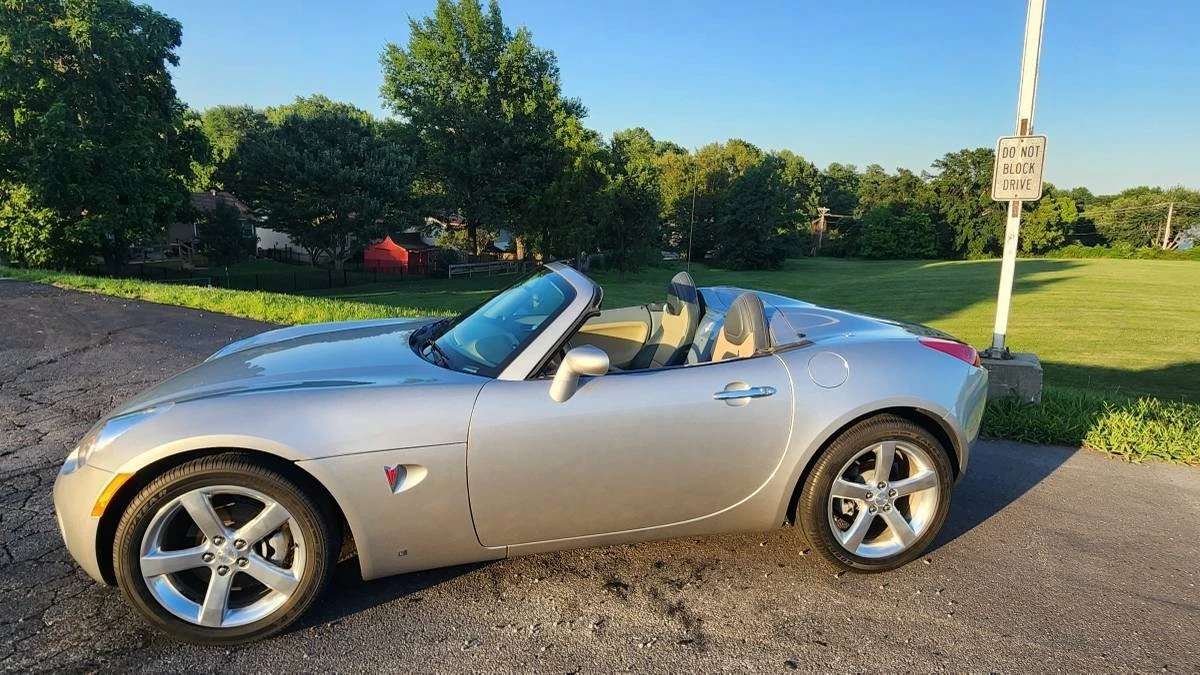 2006 Pontiac Solstice - Image 11 of 21