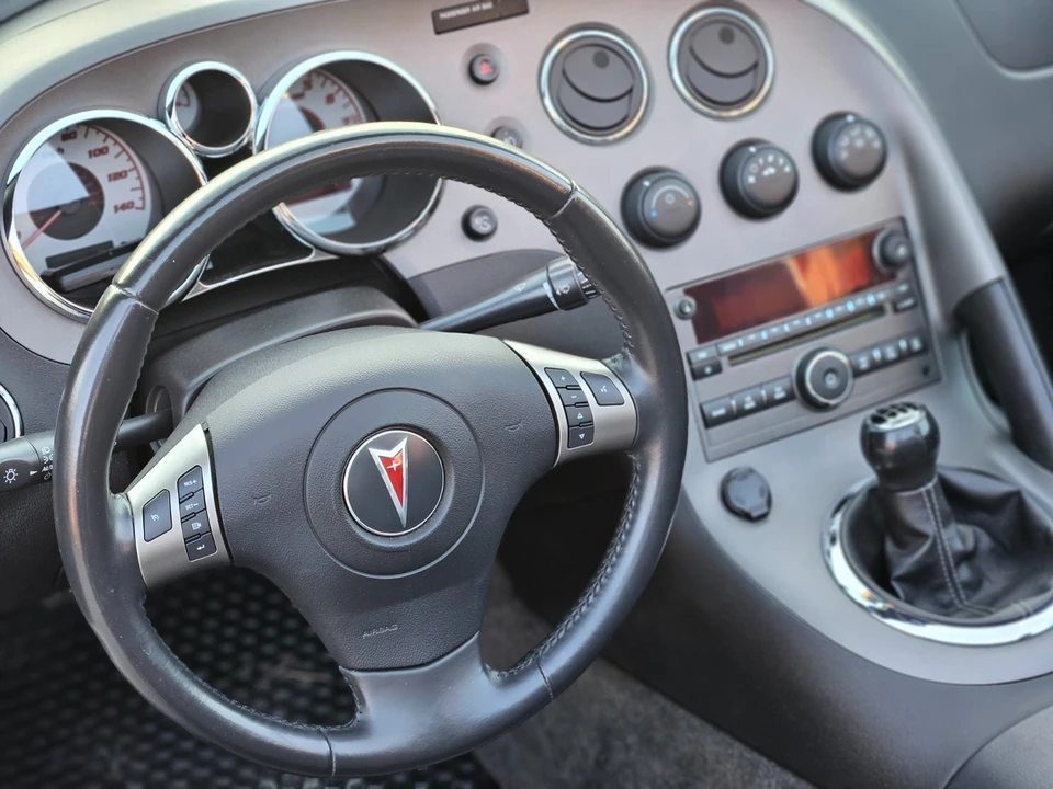 2006 Pontiac Solstice - Image 14 of 26
