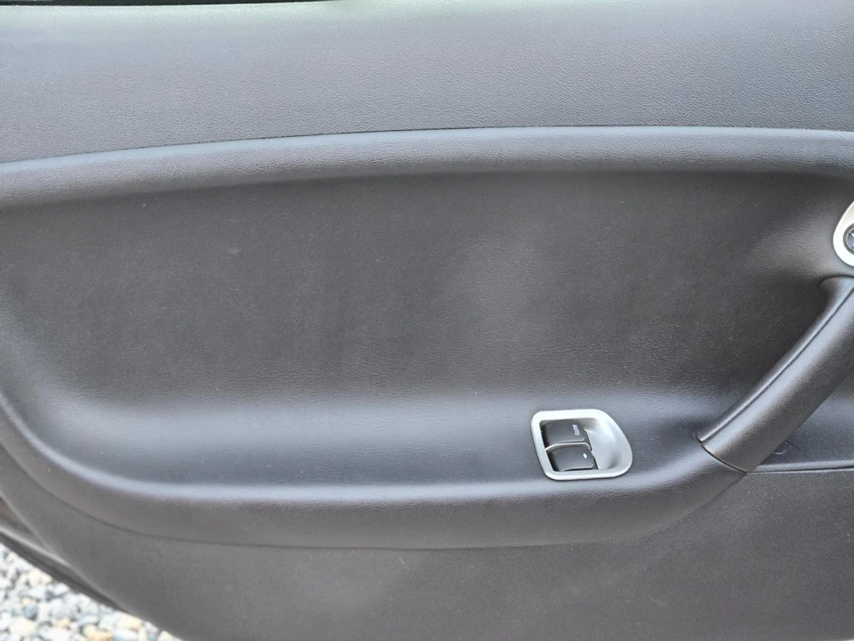 2006 Pontiac Solstice - Image 19 of 26