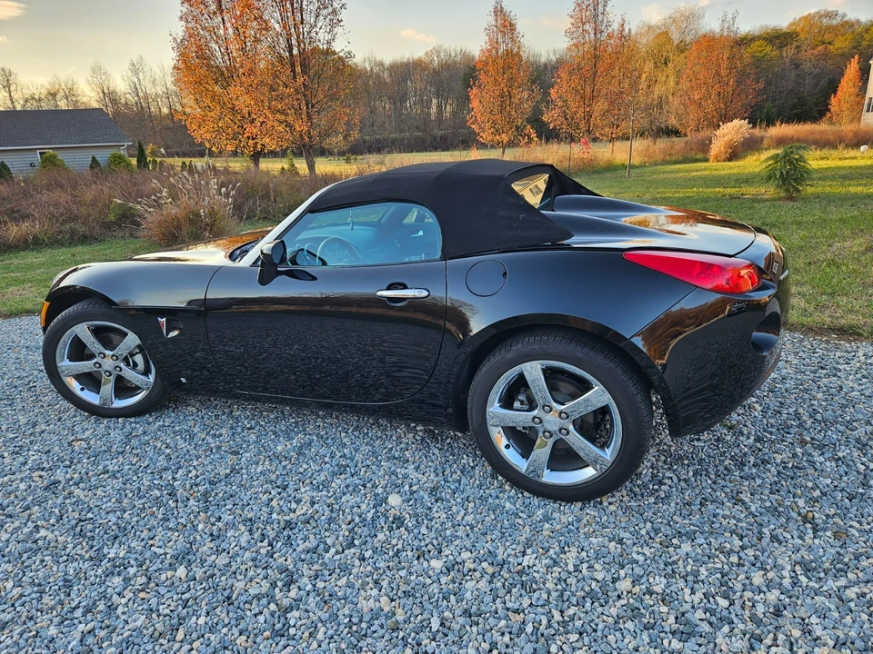 2006 Pontiac Solstice - Image 2 of 26