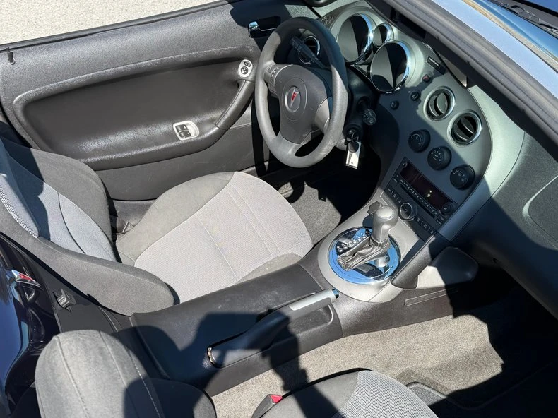 2006 Pontiac Solstice - Image 16 of 23