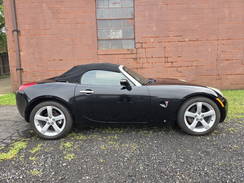 2006 Pontiac Solstice - Image 14 of 31