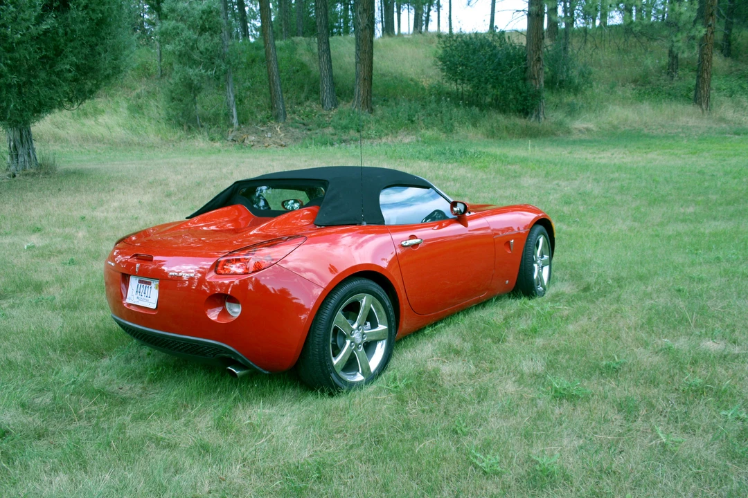 2006 Pontiac Solstice - Image 16 of 19
