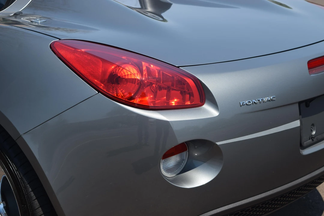 2006 Pontiac Solstice - Image 16 of 19