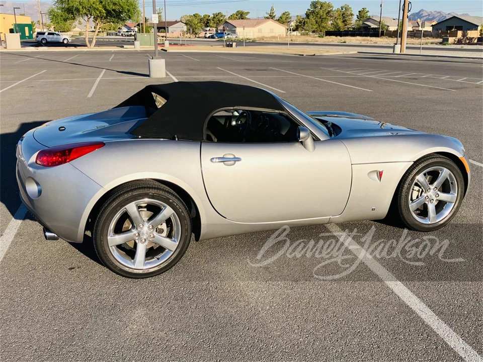 2006 Pontiac Solstice - Image 2 of 5