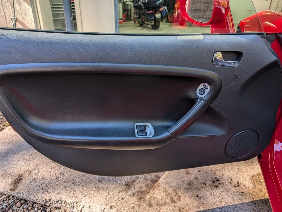 2006 Pontiac Solstice - Image 17 of 21