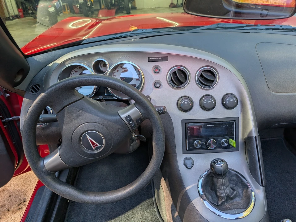 2006 Pontiac Solstice - Image 16 of 21