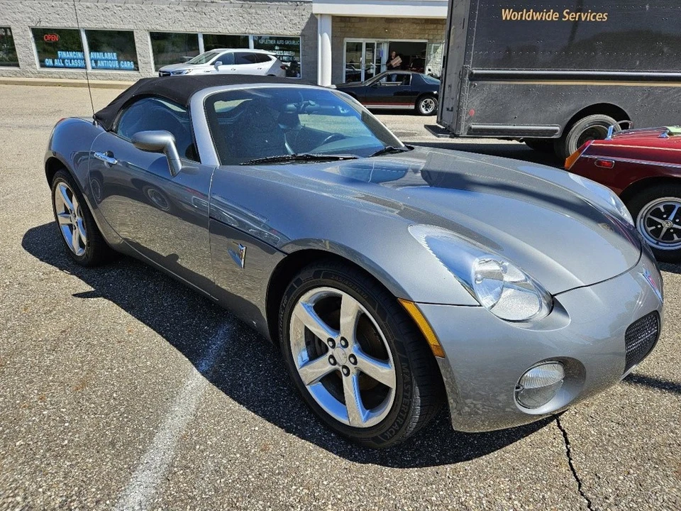 2006 Pontiac Solstice - Image 2 of 9