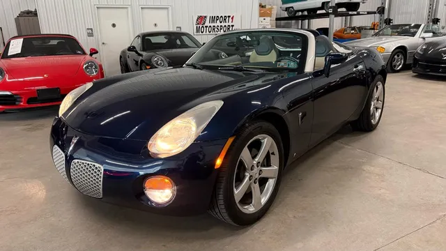 2006 Pontiac Solstice 2dr Convertible