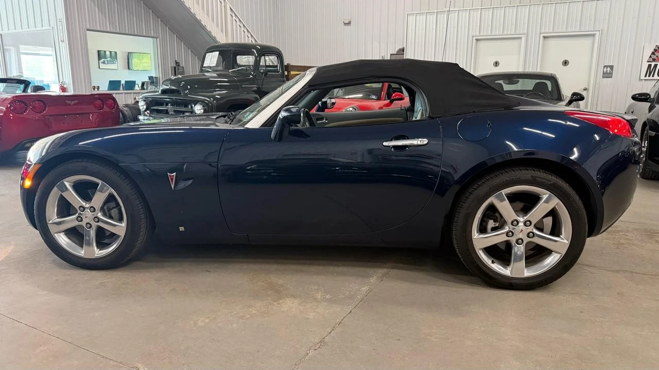2006 Pontiac Solstice - Image 17 of 31