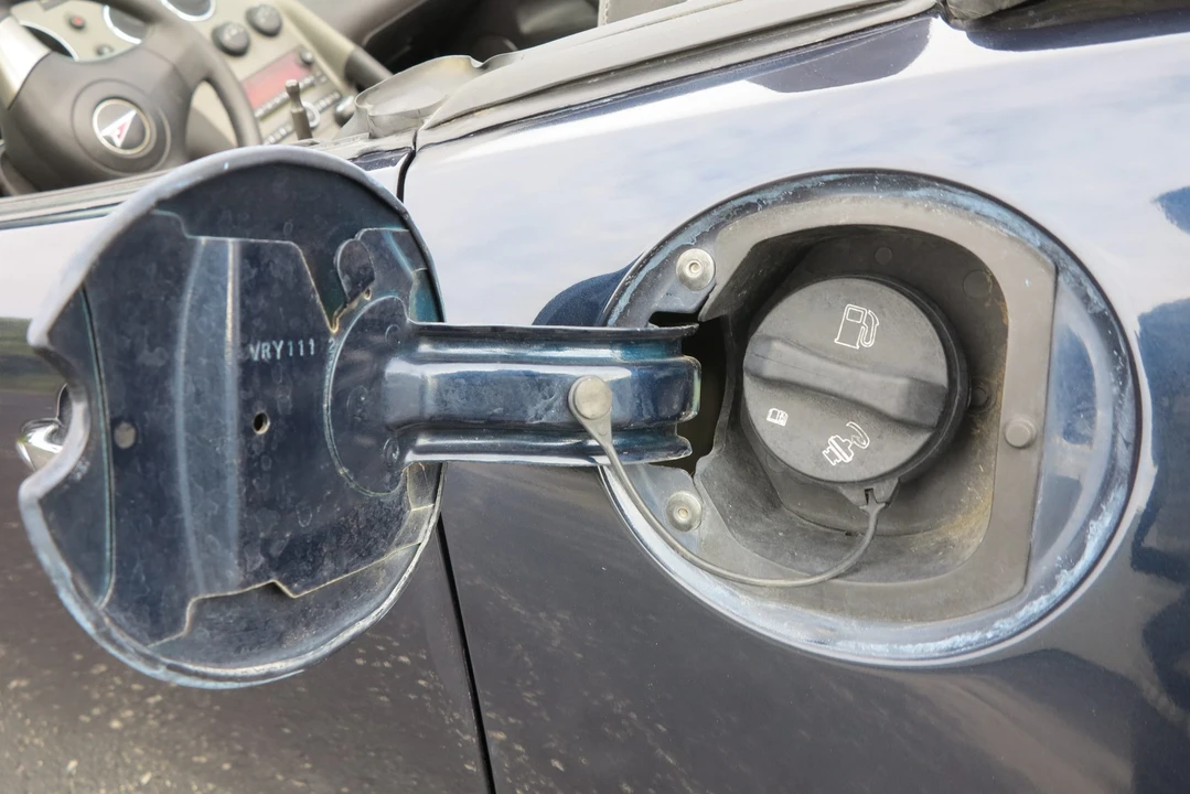 2006 Pontiac Solstice - Image 19 of 31