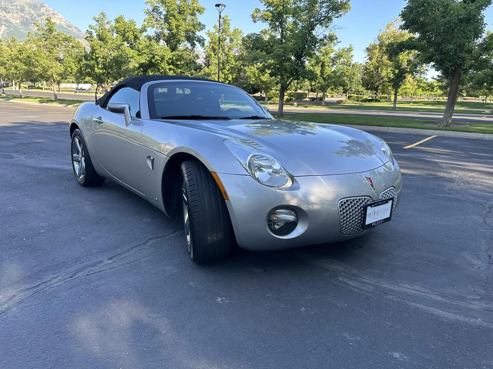2006 Pontiac Solstice - Image 18 of 31