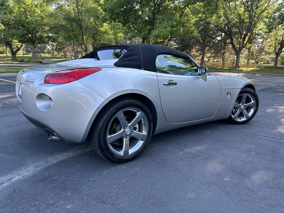 2006 Pontiac Solstice - Image 29 of 31
