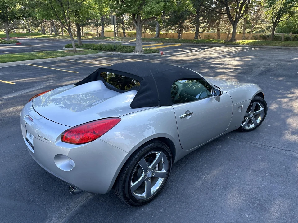 2006 Pontiac Solstice - Image 28 of 31