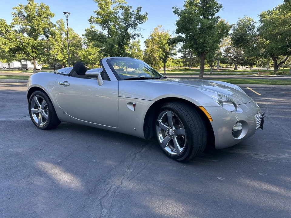 2006 Pontiac Solstice - Image 3 of 31
