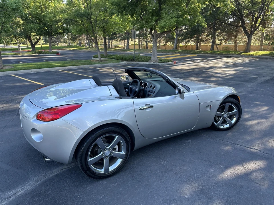 2006 Pontiac Solstice - Image 14 of 31
